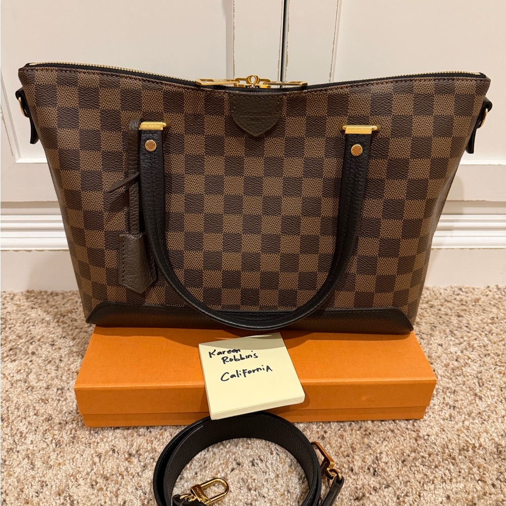 Louis Vuitton Damier Ebene Hyde Park in Black
